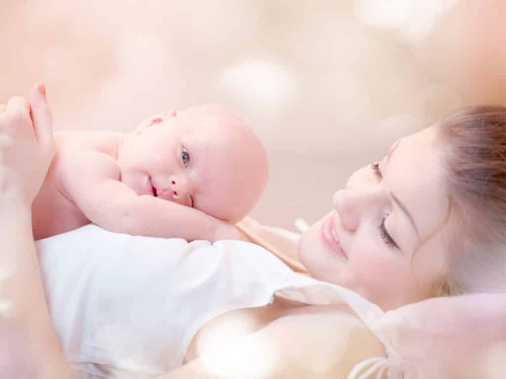 Prematüre Bebeklerde Çoklu-Duyu Uyarılmasının Olumlu Etkileri